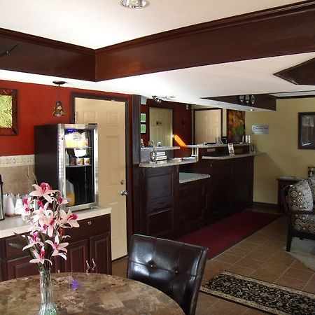 Country Inn Стерлинг Экстерьер фото
