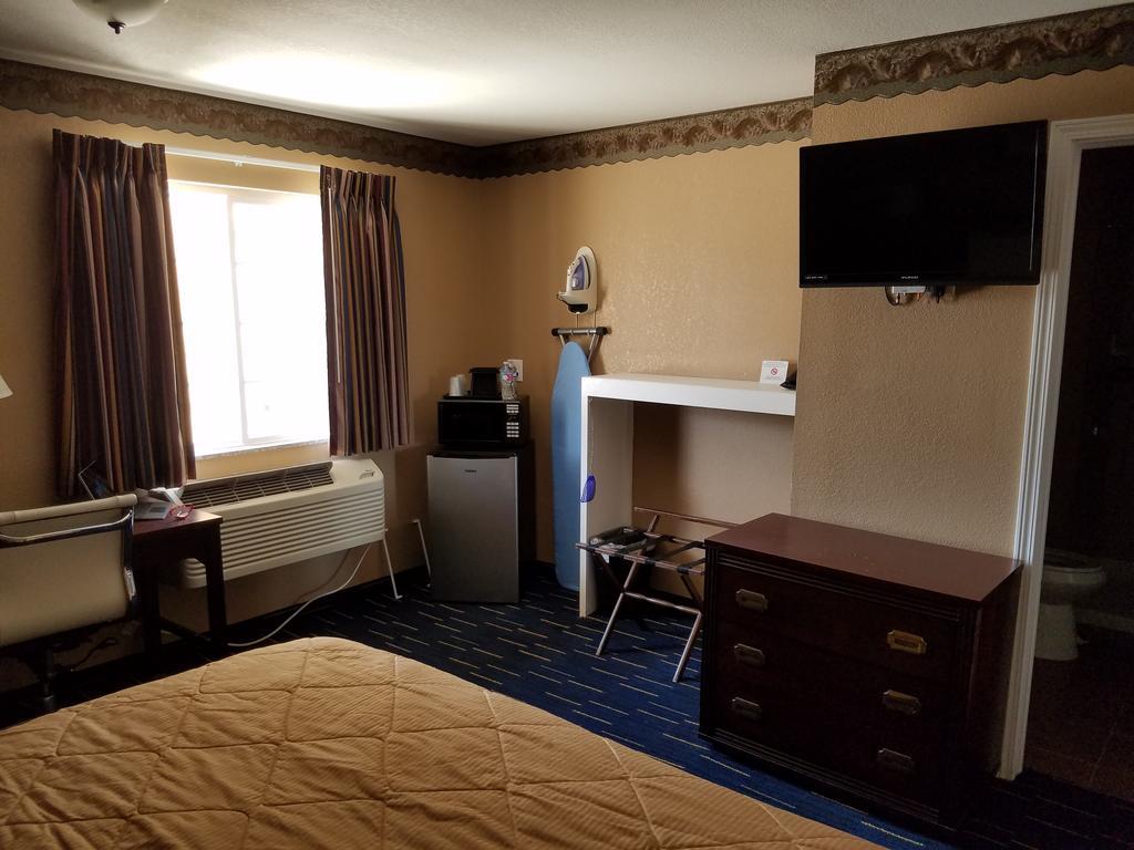 Country Inn Стерлинг Экстерьер фото