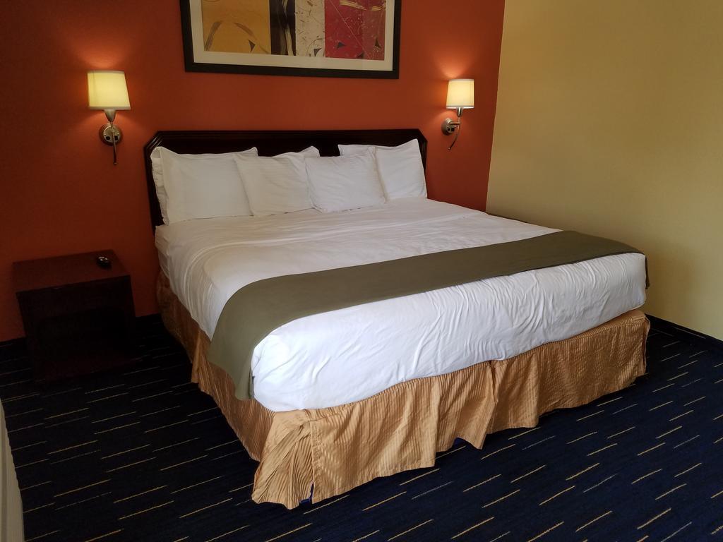 Country Inn Стерлинг Экстерьер фото